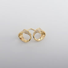 Load image into Gallery viewer, Maya Twisted Earrings E02498G
